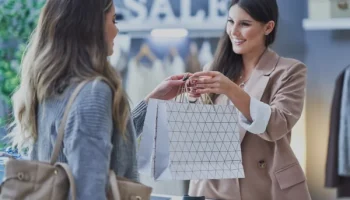 software Retailers con red de tiendas físicas